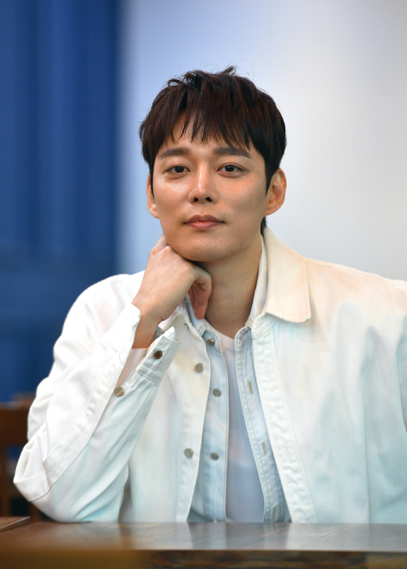 배우 전승빈이 전처 홍인영을 폭행한 혐의로 검찰에 넘겨진 가운데 소속사 측이 입장문을 준비 중이다. [사진=조이뉴스24 DB]