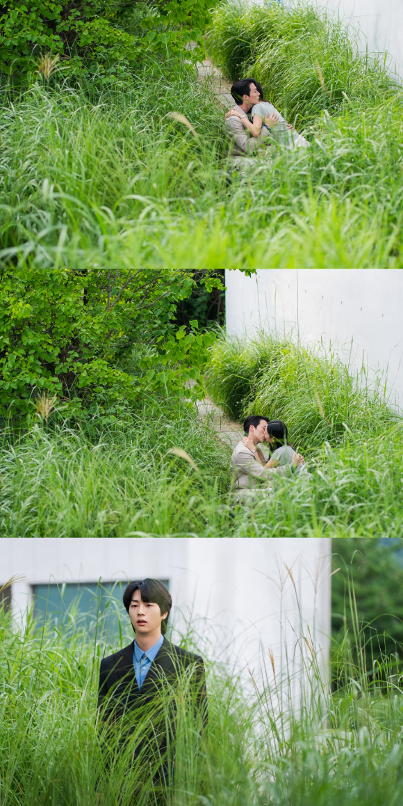 '키스는 괜히 해서!' 장기용, 안은진, 김무준의 삼각관계에 변화가 찾아온다. [사진=SBS]