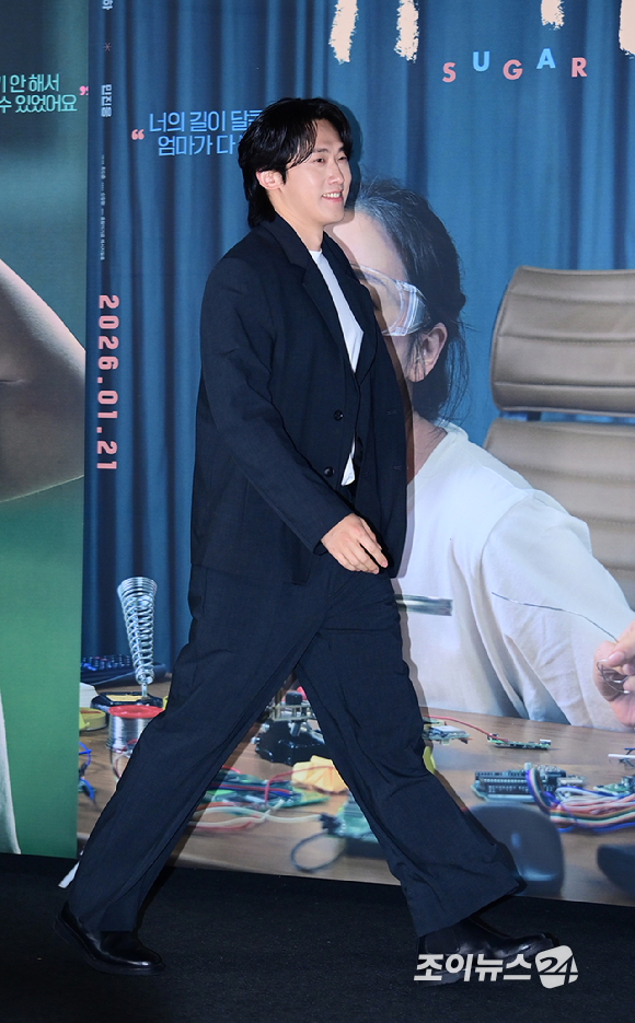 배우 민진웅이 18일 오전 서울 용산구 CGV 용산아이파크몰에서 열린 영화 '슈가'(감독 최신춘) 제작보고회에 참석하고 있다. [사진=정소희 기자]