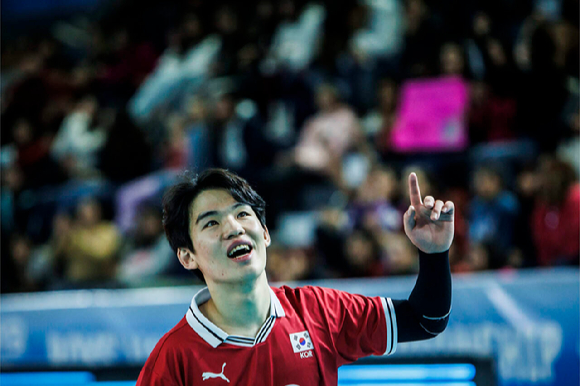 한국 남자유스배구대표팀 리베로 강승일은 2023 FIVB 세계유스(19세 이하)남자배구선수권대회 '베스트 리베로'에 이름을 올렸다. [사진=국제배구연맹(FIVB)]