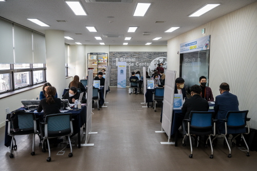 글로벌 마케터 매칭상담회 [사진=서울산업진흥원 ]