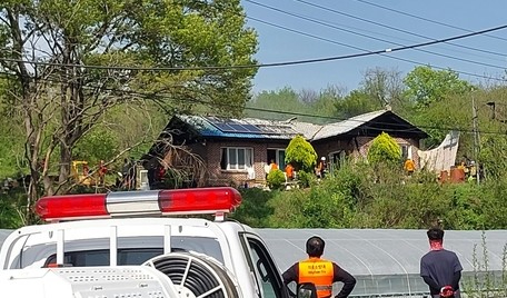 하동 주택 화재 현장 [사진=독자제공/연합뉴스]