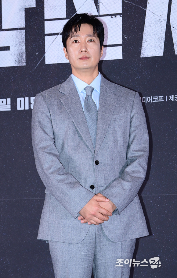 허진호 감독-배우 유해진-박해일-이민호가 8일 오후 서울 강남구 삼성동 메가박스 코엑스점에서 진행된 영화 '암살자(들)'(감독 허진호) 언론시사회에 참석하고 있다. [사진=정소희 기자]