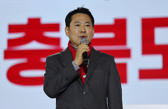 장동혁 국민의힘 대표가 19일 오후 충북 청주에서 열린 충북도당 당원교육에서 발언하고 있다. [사진=연합뉴스]