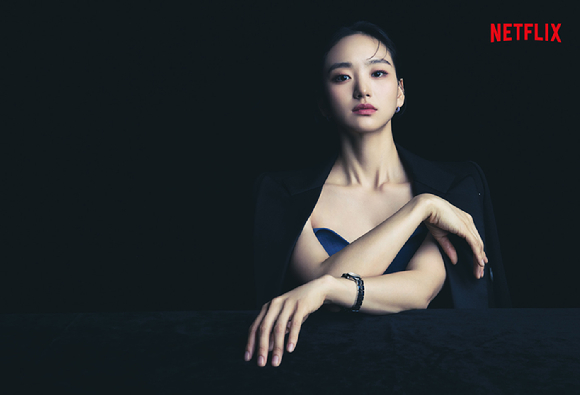 배우 원진아가 넷플릭스 '지옥' 인터뷰에 앞서 포즈를 취하고 있다. [사진=넷플릭스]