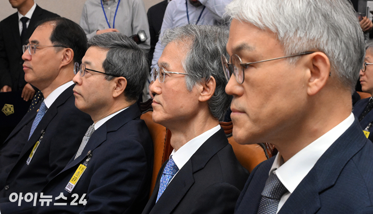 더불어민주당 정청래 대표가 26일 서울 여의도 국회에서 본회의를 앞두고 열린 의원총회에서 발언하고 있다. 2025.10.26 [사진=연합뉴스]