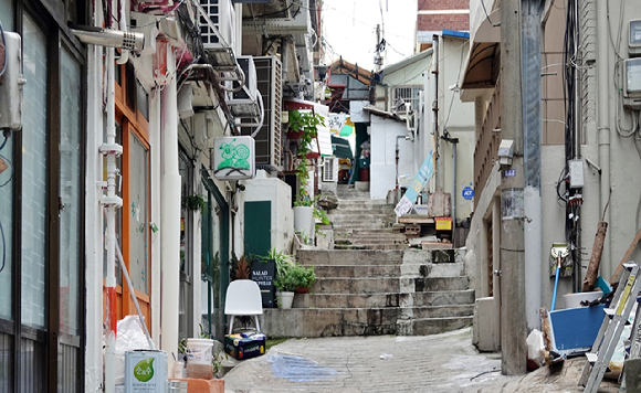 해방촌 108계단의 벽화. [사진=박성기]