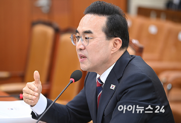 박홍근 기획예산처 장관 후보자가 23일 국회 재정경제기획위원회에서 열린 인사청문회에서 질의에 답변하고 있다. [사진=곽영래 기자]