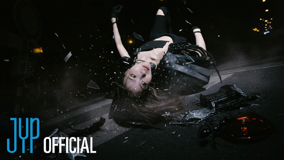 &apos;10일 컴백&apos; ITZY, &apos;터널 비전&apos; 첫 티저…초현실적 5人 비주얼