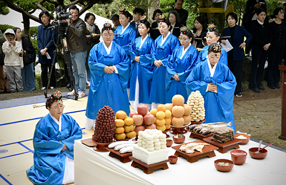 ‘제45회 만덕제 봉행 및 김만덕상 시상식’ [사진=제주도]