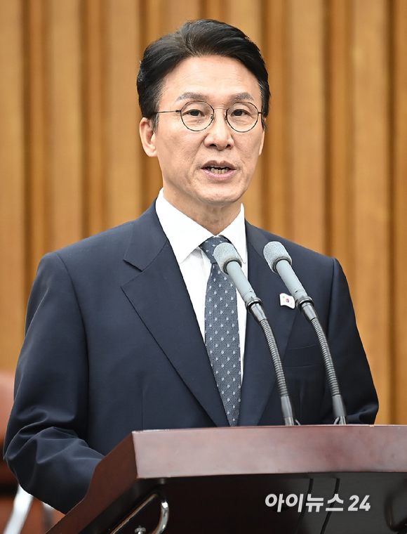 김민석 국무총리 후보자가 24일 서울 여의도 국회에서 열린 국무총리(김민석) 임명동의안 심사를 위한 인사청문회에서 모두발언을 하고 있다. [사진=곽영래 기자]