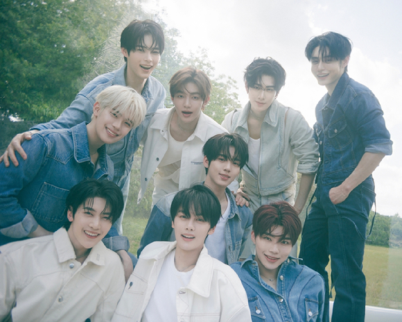 제로베이스원, &apos;닥터!닥터!&apos; 롱런⋯美 스포티파이→日 오리콘 역주행