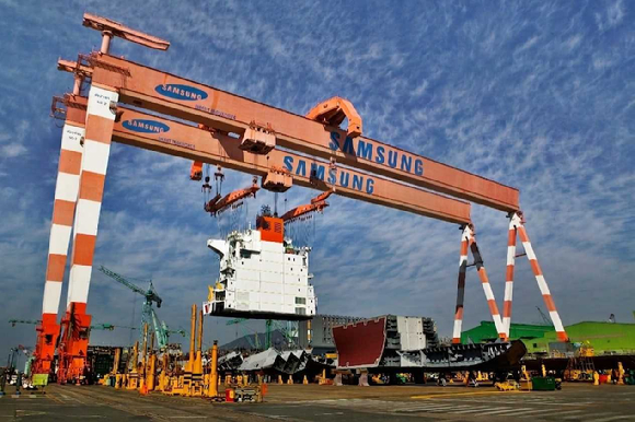 삼성중공업 거제 조선소에서 선박을 건조하는 모습. [사진=삼성중공업]