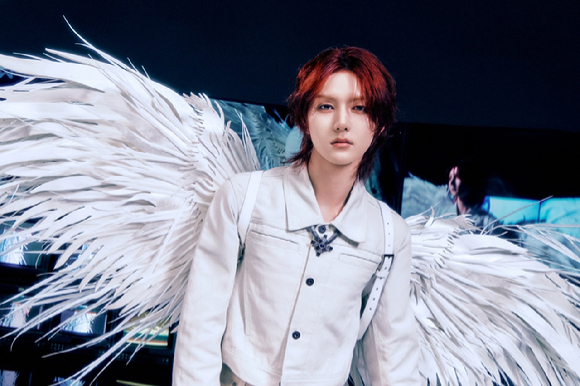 앰퍼샌드원 김승모가 '쇼! 챔피언'의 스페셜 MC로 출격한다. [사진=FNC엔터테인먼트]