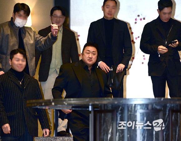 배우 마동석이 24일 오후 서울 용산구 그랜드 하얏트 서울에서 열린 제이콥앤코 코리아 부티그 오픈 행사에 참석하고 있다. [사진=정소희 기자]