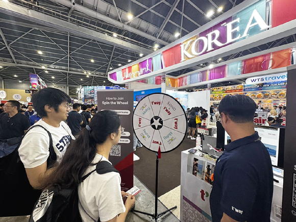 티웨이항공은 지난 15일~17일 싱가포르 '나타스 홀리데이 2025(NATAS Holidays 2025)'에 소노호텔앤리조트와 공동으로 참가해 홍보 활동을 했다. [사진=티웨이항공]