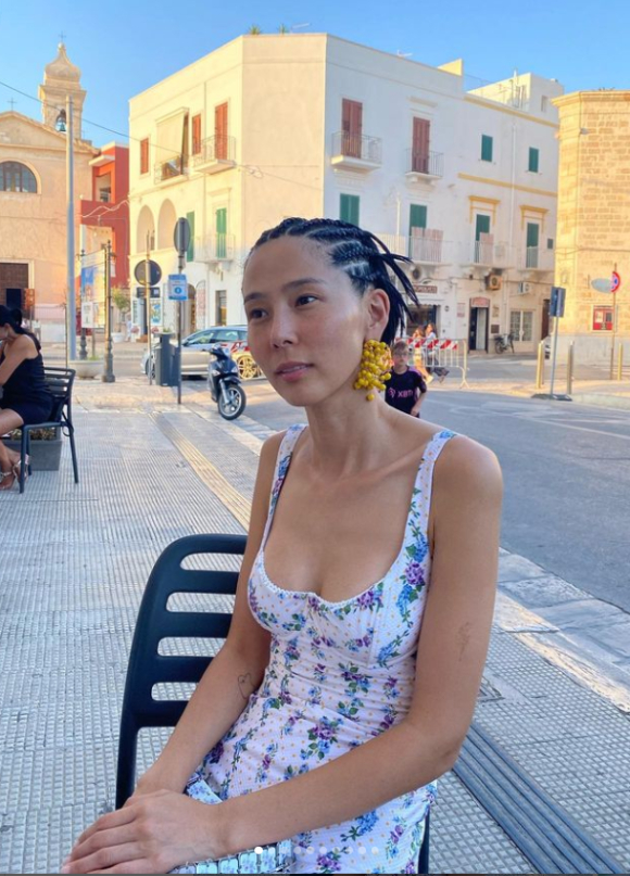 김나영이 이탈리아 해변에서 휴가를 즐기고 있다. [사진=김나영 인스타그램]