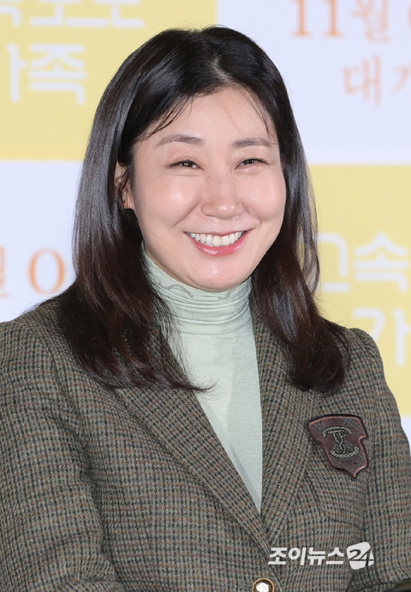 배우 라미란이 26일 오후 서울 CGV 용산아이파크몰에서 열린 영화 '고속도로 가족'(감독 이상문) 언론시사회에 참석하고 있다. [사진=정소희 기자]