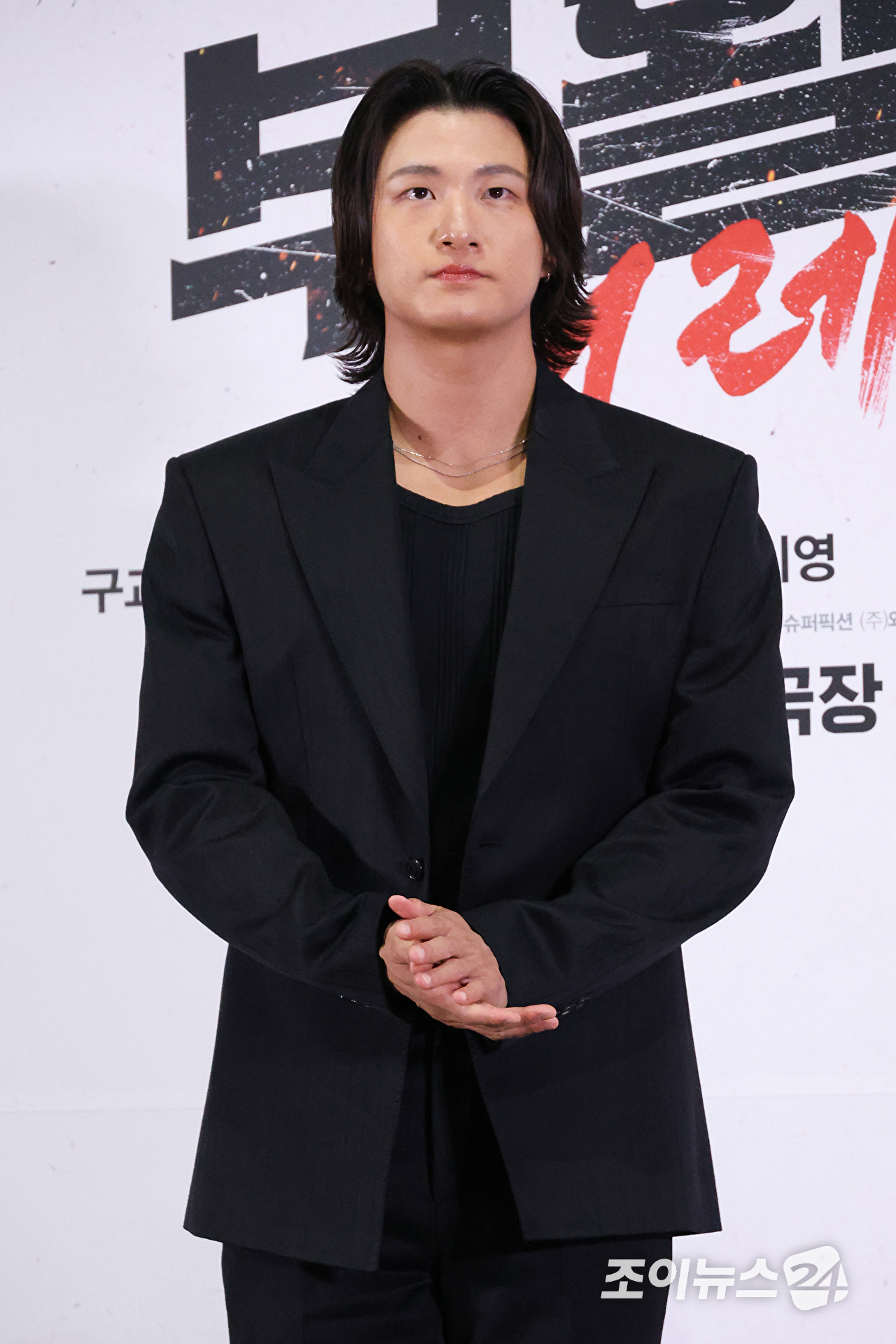 배우 신승호가 16일 오후 서울 송파구 롯데시네마 월드타워점에서 진행된 영화 '부활남: 더 레드'(감독 백종열) 언론시사회에 참석해 포즈를 취하고 있다. [사진=문수지 기자]
