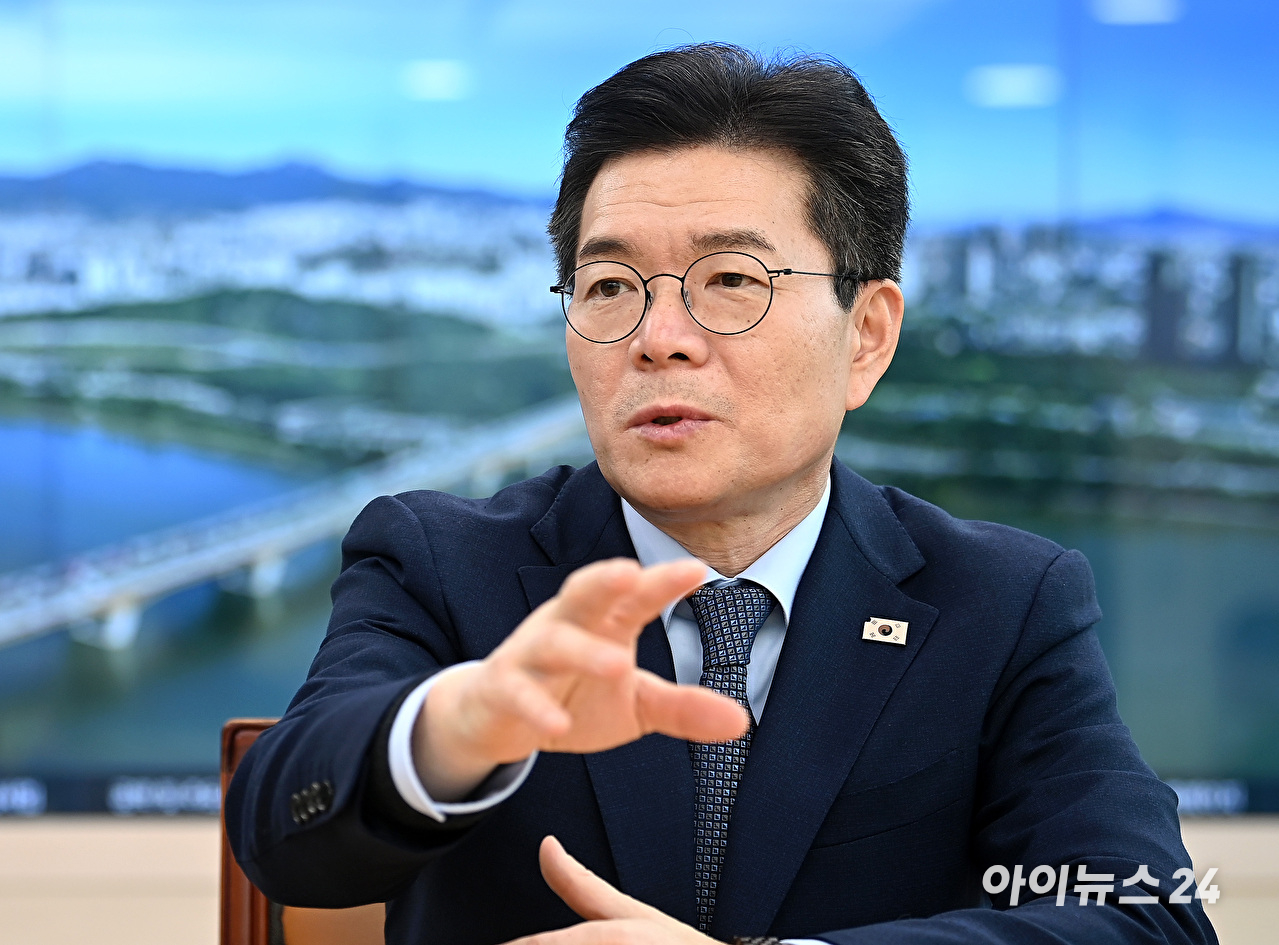 정원오 성동구청장이 26일 서울 성동구 성동구청에서 아이뉴스24와 인터뷰를 하고 있다. [사진=곽영래 기자]