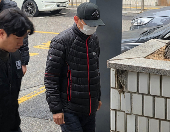 잠든 태국인 아내 얼굴에 끓는 물을 부어 중상을 입힌 한국인 남편이 검찰 구형량보다 높은 실형을 선고받았다. 사진은 피해 태국인 여성. [사진=페이스북]
