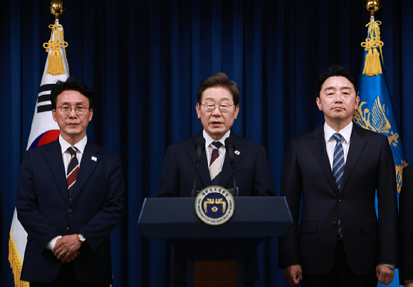 이재명 대통령이 4일 오전 서울 여의도 국회의사당에서 열린 제21대 대통령 취임선서에 참석하고 있다. [사진=곽영래 기자]