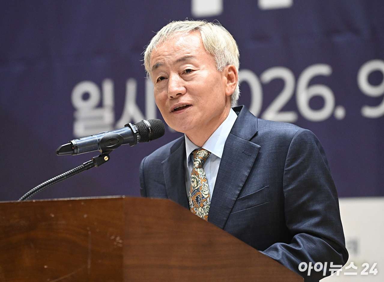 정현곤 청년과미래 이사장이 9일 서울 여의도 국회 의원회관에서 열린 제10회 대한민국 청년의날 축제 조직위원 위촉식 & 시상식에서 개최사를 하고 있다. [사진=곽영래 기자]