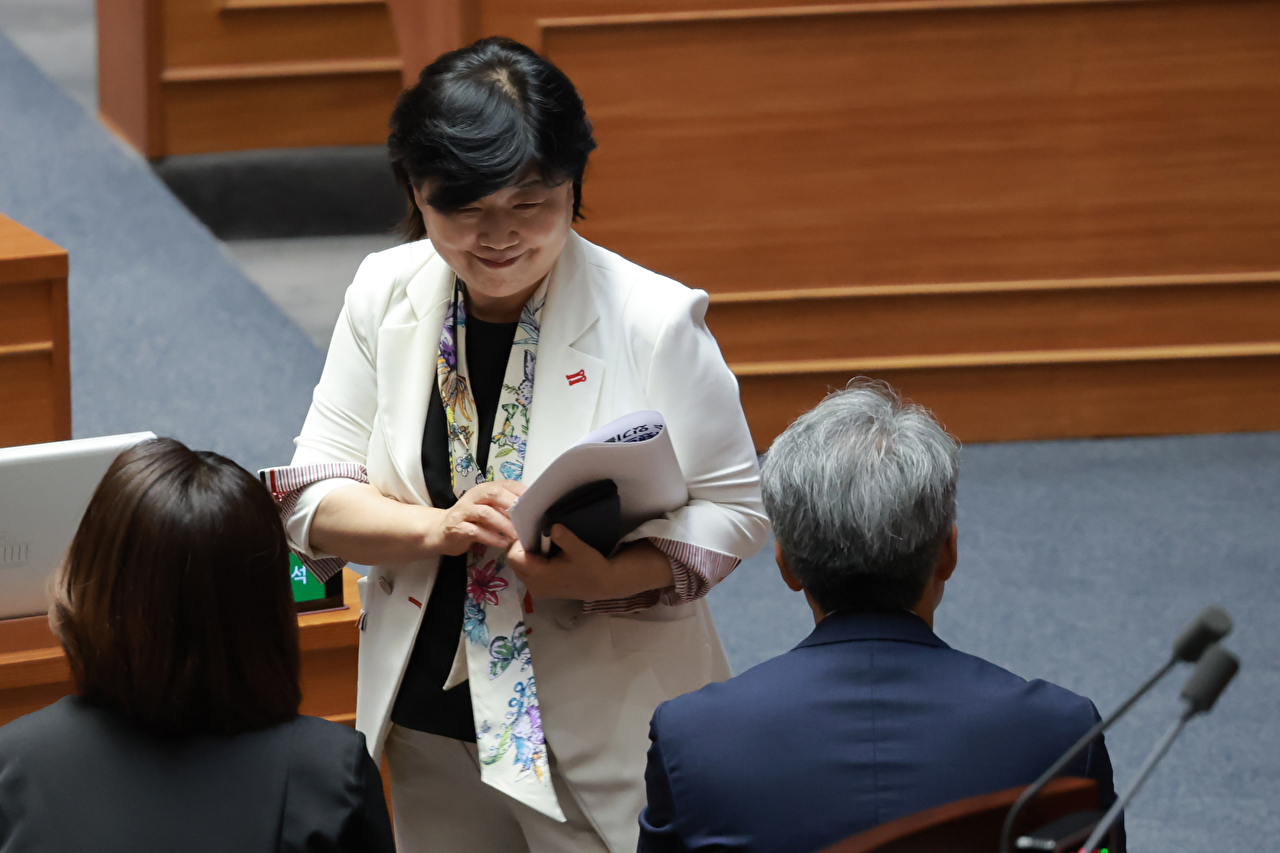 31일 국회에서 열린 7월 임시국회 제3차 본회의에서 전날 상정된 '보완수사권 폐지'를 골자로 하는 형사소송법 개정안이 여당 주도로 통과되고 있다. 2026.7.31 [사진=연합뉴스]
