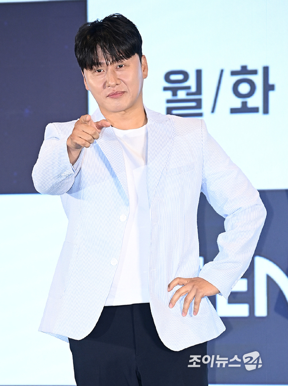 배우 오대환이 12일 오후 서울 구로구 더 세인트에서 열린 지니 TV '금쪽같은 내 스타' 제작발표회에서 포토타임을 갖고 있다. [사진=곽영래 기자]
