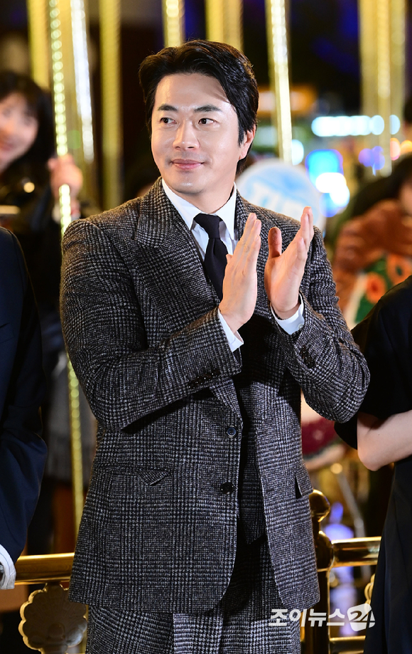 배우 권상우가 8일 오후 서울 송파구 롯데월드 어드벤처에서 열린 영화 '하트맨' 돌아오는 거야, 다시 롯데월드에서! 이벤트 행사에 참석하고 있다. [사진=정소희 기자]