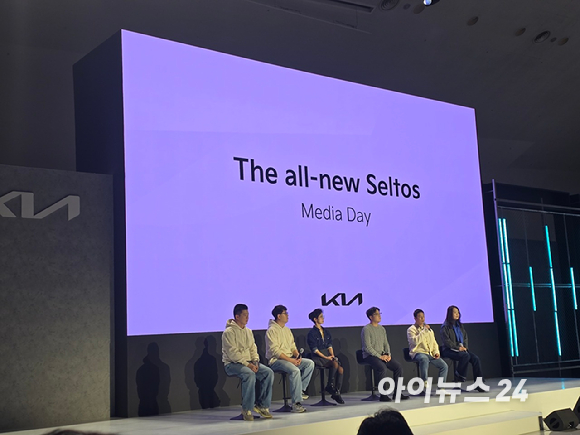 기아 '디 올 뉴 셀토스' 하이브리드 X-라인 모델. [사진=김종성 기자]