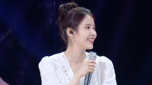 '더 시즌즈-박보검의 칸타빌레'에 아이유가 출연했다. [사진=KBS ]