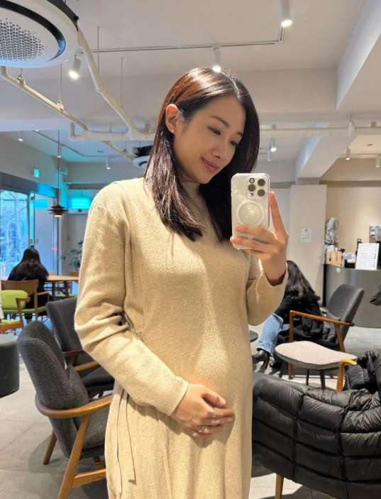 방송인 김민정이 둘째 임신 소식을 전했다. [사진=김민정 인스타그램]