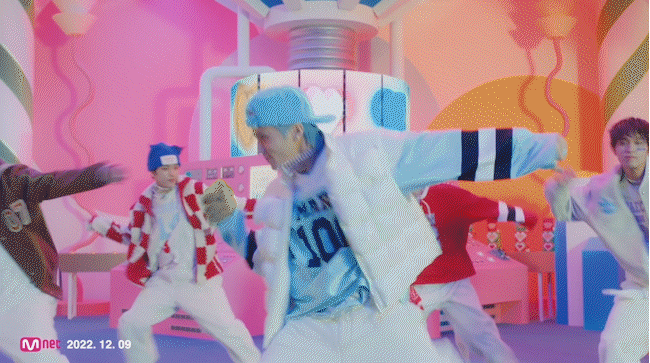 NCT DREAM 겨울 스페셜 미니 앨범 'Candy' 타이틀곡 'Candy' 뮤직비디오 티저가 공개돼 관심을 모으고 있다. [사진=NCT DREAM 'Candy' MV 티저 영상 캡쳐]