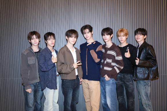 클로즈 유어 아이즈 "대선배 윤시내 곡 샘플링, 부담됐지만 잘해야겠다 생각"