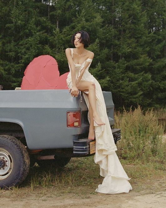 화사 [사진=화사 SNS]