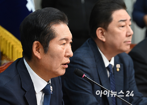 정청래 더불어민주당 대표가 24일 서울 여의도 국회에서 열린 최고위원회의에서 발언하고 있다. [사진=곽영래 기자]