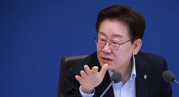 이재명 대통령이 23일 청와대에서 열린 국무회의 겸 비상경제점검회의에서 발언하고 있다. 2026.6.23 [사진=연합뉴스]