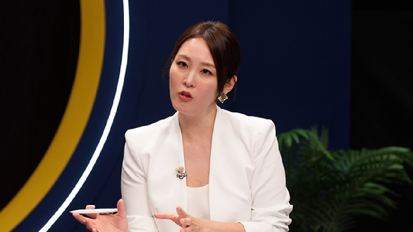시간추적자 설록 [사진=iHQ ]