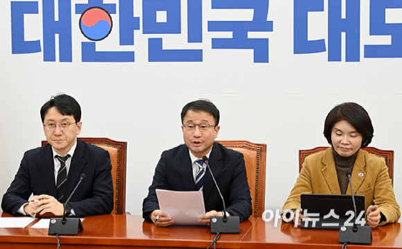 한병도 더불어민주당 원내대표가 5일 서울 여의도 국회에서 열린 정책조정회의에서 발언하고 있다. [사진=곽영래 기자]