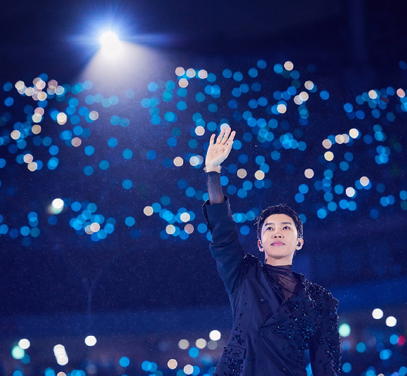 가수 임영웅이 '임영웅│아임 히어로 더 스타디움'을 통해 팬들과 만나고 있다. [사진= CGV ICECON, CJ 4DPLEX]