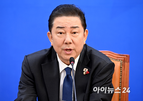 김병기 더불어민주당 원내대표가 18일 서울 여의도 국회에서 열린 정책조정회의에서 발언하고 있다. [사진=곽영래 기자]