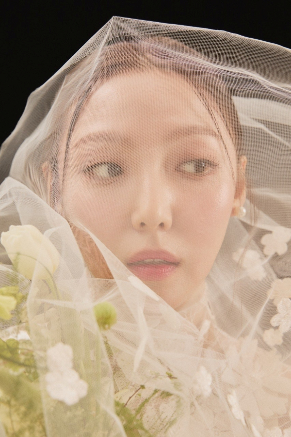이병헌, 고창석, 현봉식, 문정희, 그리고 김형주 감독이 '승부' 200만 돌파 감사 인사를 전하고 있다. [사진=㈜바이포엠스튜디오]