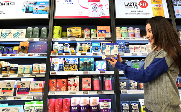 건강기능식품 업계도 제로 열풍에 맞춰 혈당 케어 관련 제품을 선보이고 있다. 혈당 케어 건기식은 식약처로부터 기능성 원료로 인정받은 재료를 첨가해 식후 혈당 상승 억제 등에 도움을 줄 수 있다. [사진=홈플러스]