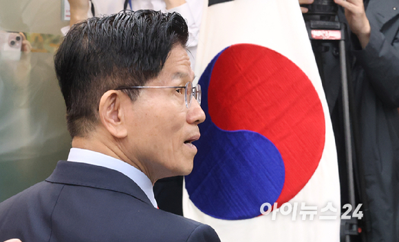 김문수 국민의힘 대선 후보가 20일 오전 서울 양천구 대한민국예술인센터에서 열린 한국예총·국민의힘 정책협약식에 참석하고 있다. [사진=곽영래 기자]
