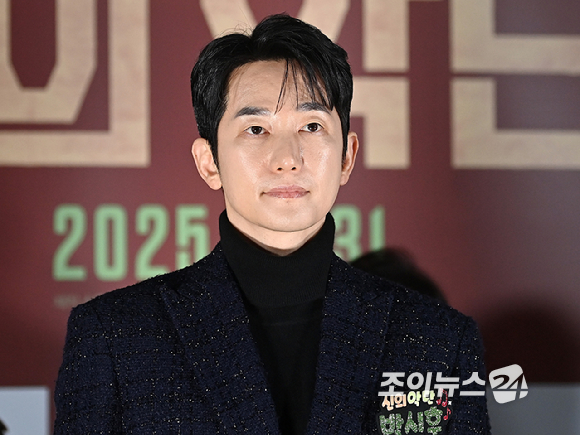 배우 정진운이 8일 서울 용산구 CGV 용산아이파크몰에서 열린 영화 '신의 악단' 제작보고회에 참석하고 있다 [사진=곽영래 기자]