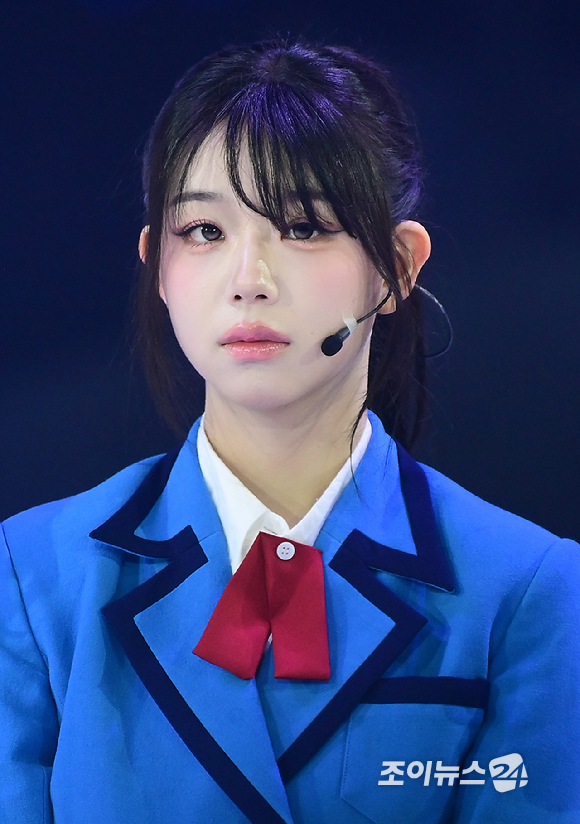 그룹 트리플에스 김채원이 23일 오후 서울 목동아이스링크에서 열린 뮤지컬 '나 혼자만 레벨업 on ICE' 프레스콜에서 기자간담회를 갖고 있다.