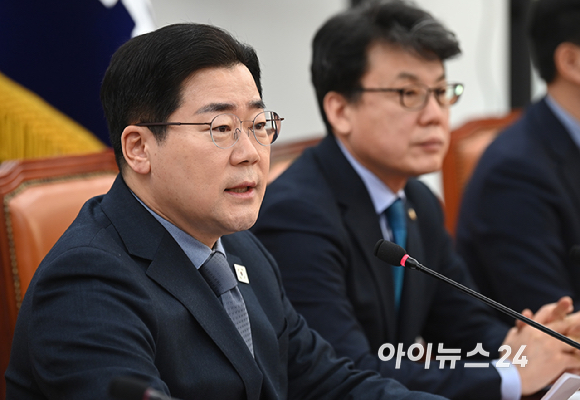 박찬대 더불어민주당 원내대표가 27일 오전 서울 여의도 국회에서 열린 정책조정회의에서 발언하고 있다. [사진=곽영래 기자]