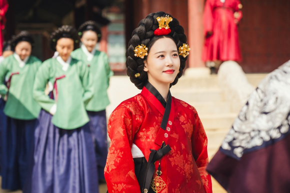 '폭군의 셰프' 강한나 스틸. [사진=tvN]