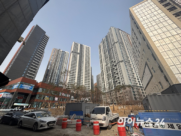 서울 동대문구 이문동 '이문아이파크자이' 단지 모습. [사진=김민지 기자]